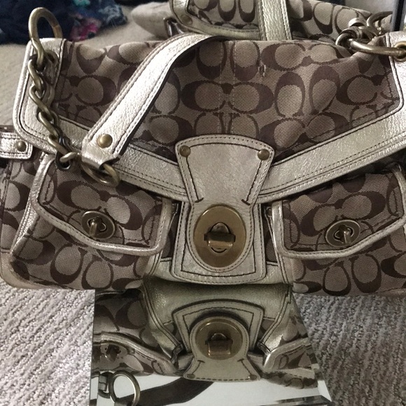 Coach Handbags - 💕Coach Bag💕